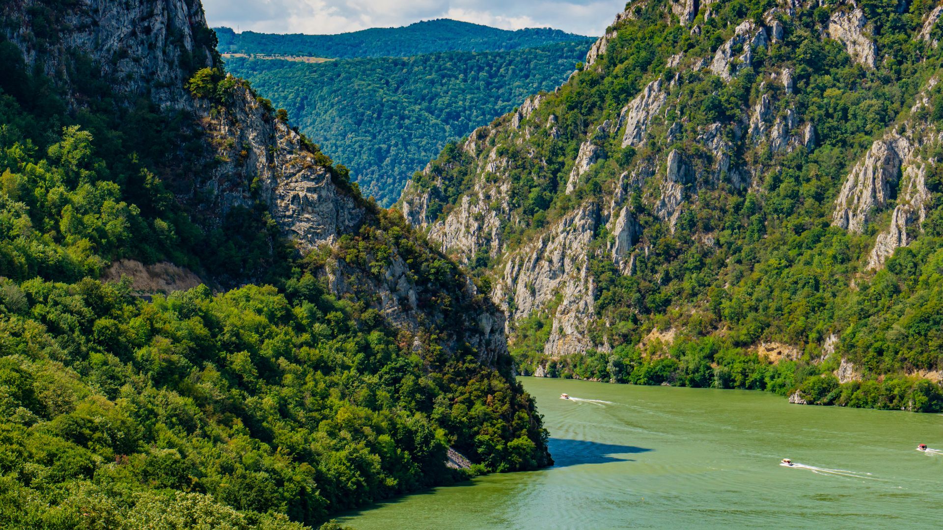 Đerdapska klisura: Prirodna lepota i istorija starog Dunava